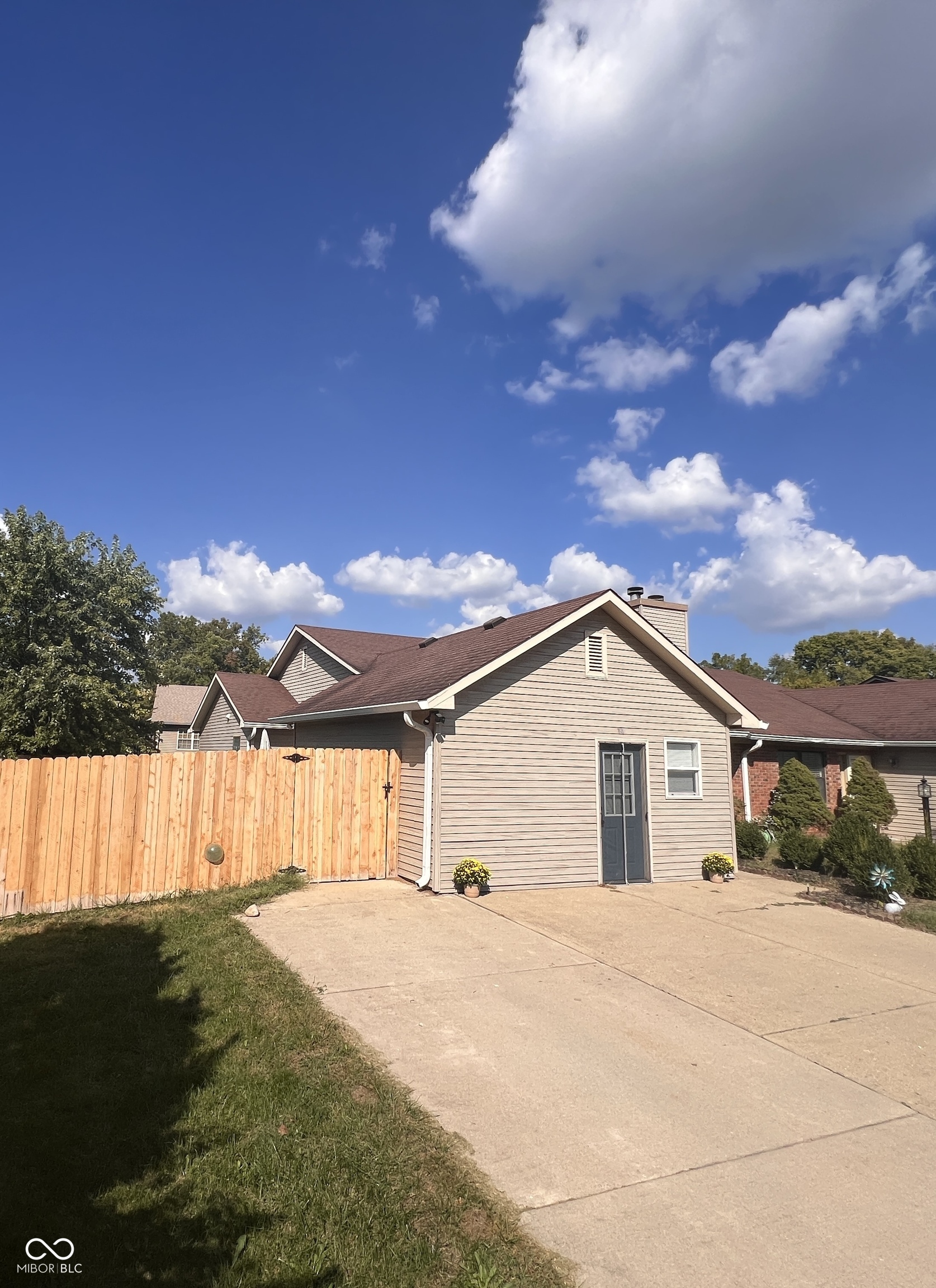 14 Medina Drive Indianapolis IN 46227