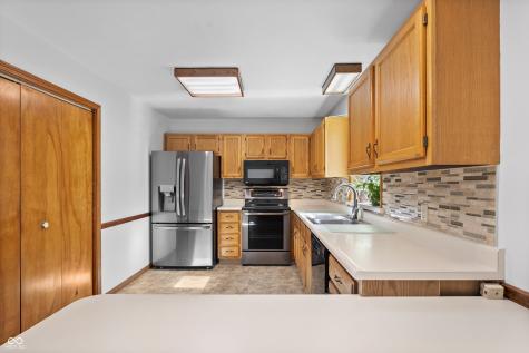 3731 Villa Drive Columbus IN 47203
