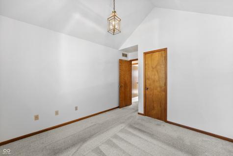 3731 Villa Drive Columbus IN 47203