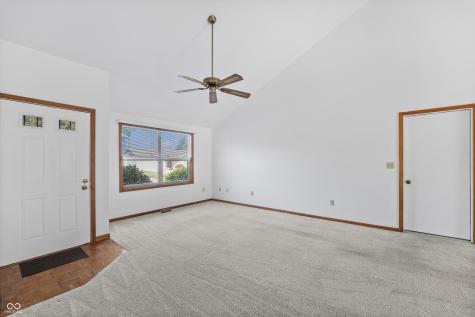 3731 Villa Drive Columbus IN 47203