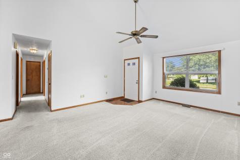 3731 Villa Drive Columbus IN 47203