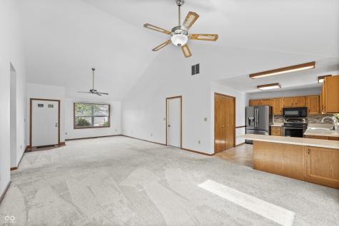 3731 Villa Drive Columbus IN 47203