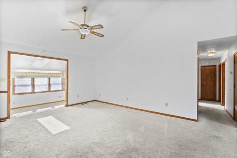 3731 Villa Drive Columbus IN 47203