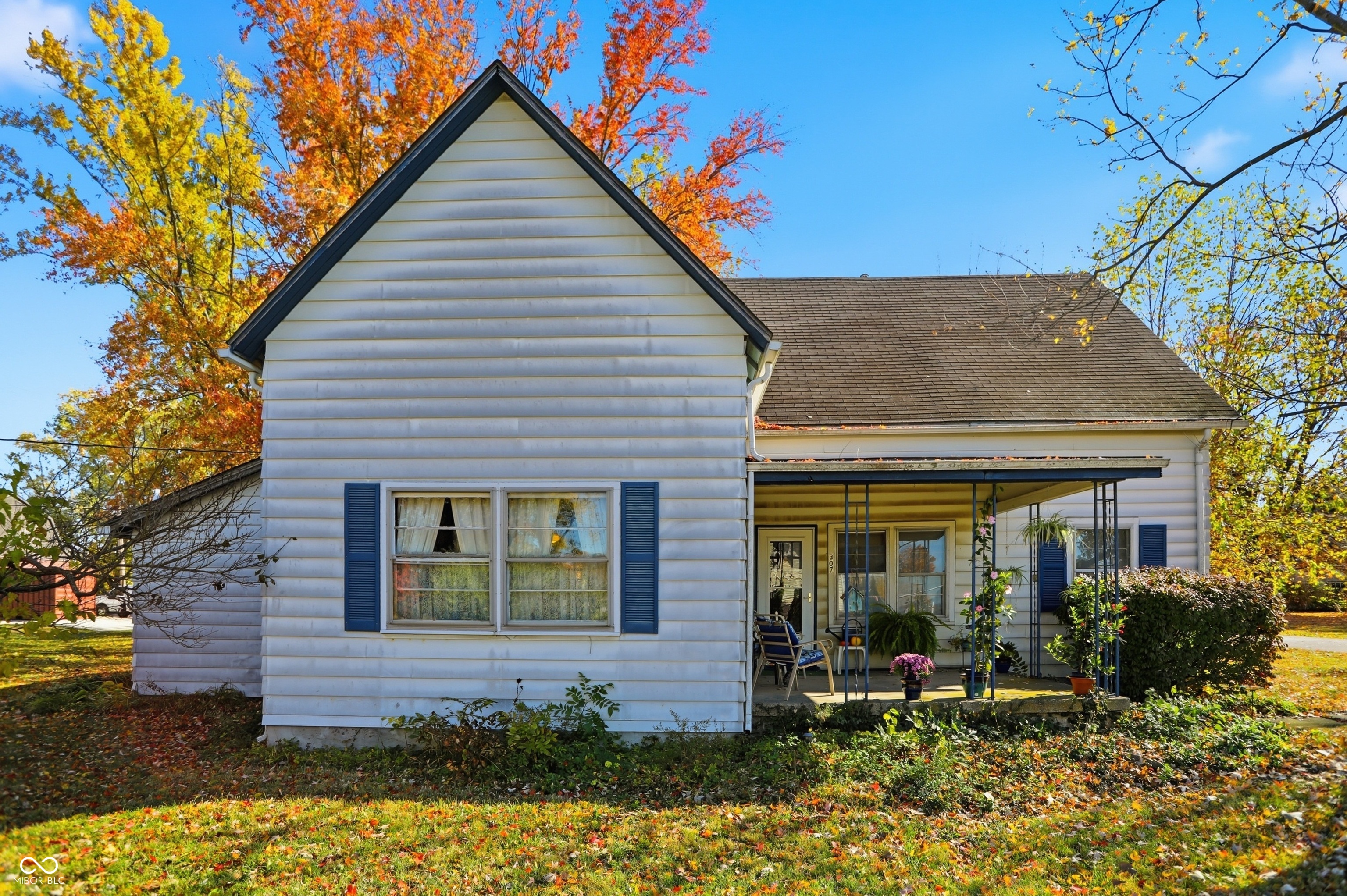 307 S Bowers Street Whitestown IN 46075