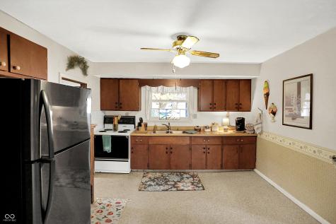 307 S Bowers Street Whitestown IN 46075