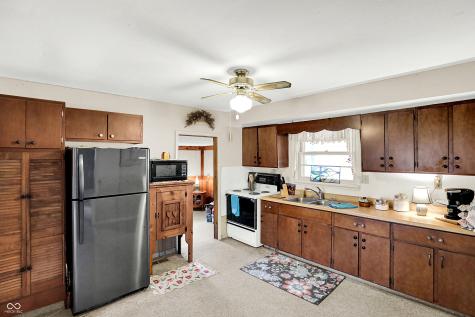 307 S Bowers Street Whitestown IN 46075