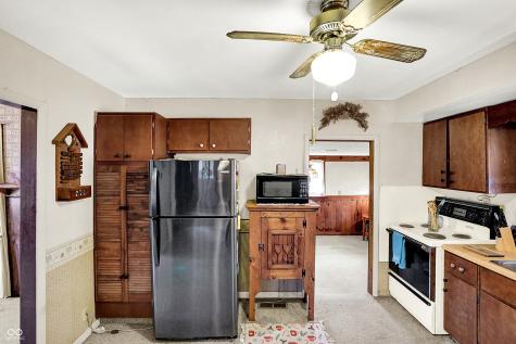 307 S Bowers Street Whitestown IN 46075