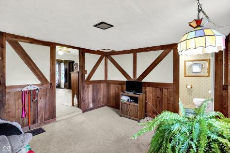 307 S Bowers Street Whitestown IN 46075