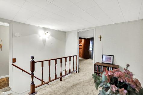 307 S Bowers Street Whitestown IN 46075