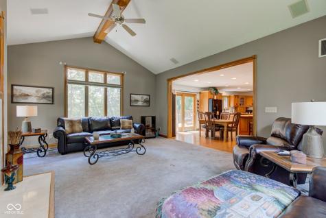 5895 Annanhill Court Avon IN 46123