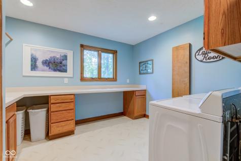 5895 Annanhill Court Avon IN 46123