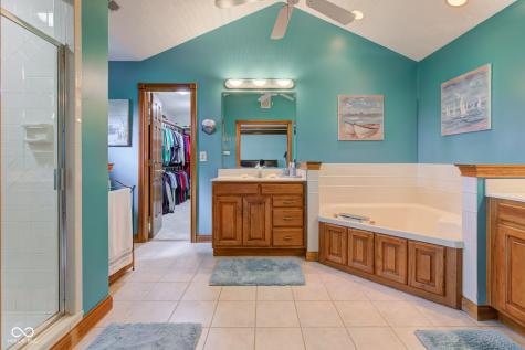 5895 Annanhill Court Avon IN 46123