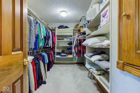 5895 Annanhill Court Avon IN 46123