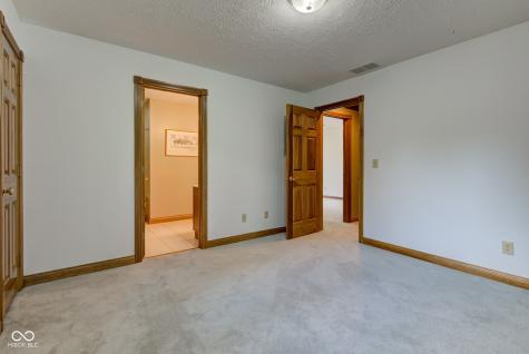 5895 Annanhill Court Avon IN 46123