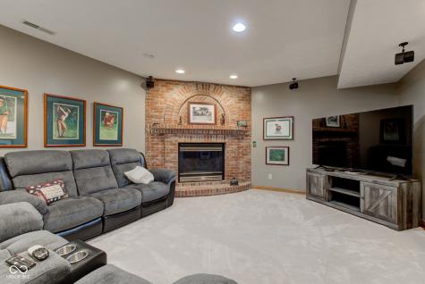 5895 Annanhill Court Avon IN 46123