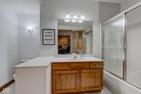 5895 Annanhill Court Avon IN 46123