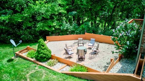 5895 Annanhill Court Avon IN 46123
