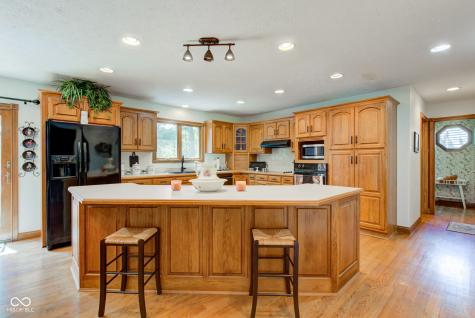 5895 Annanhill Court Avon IN 46123