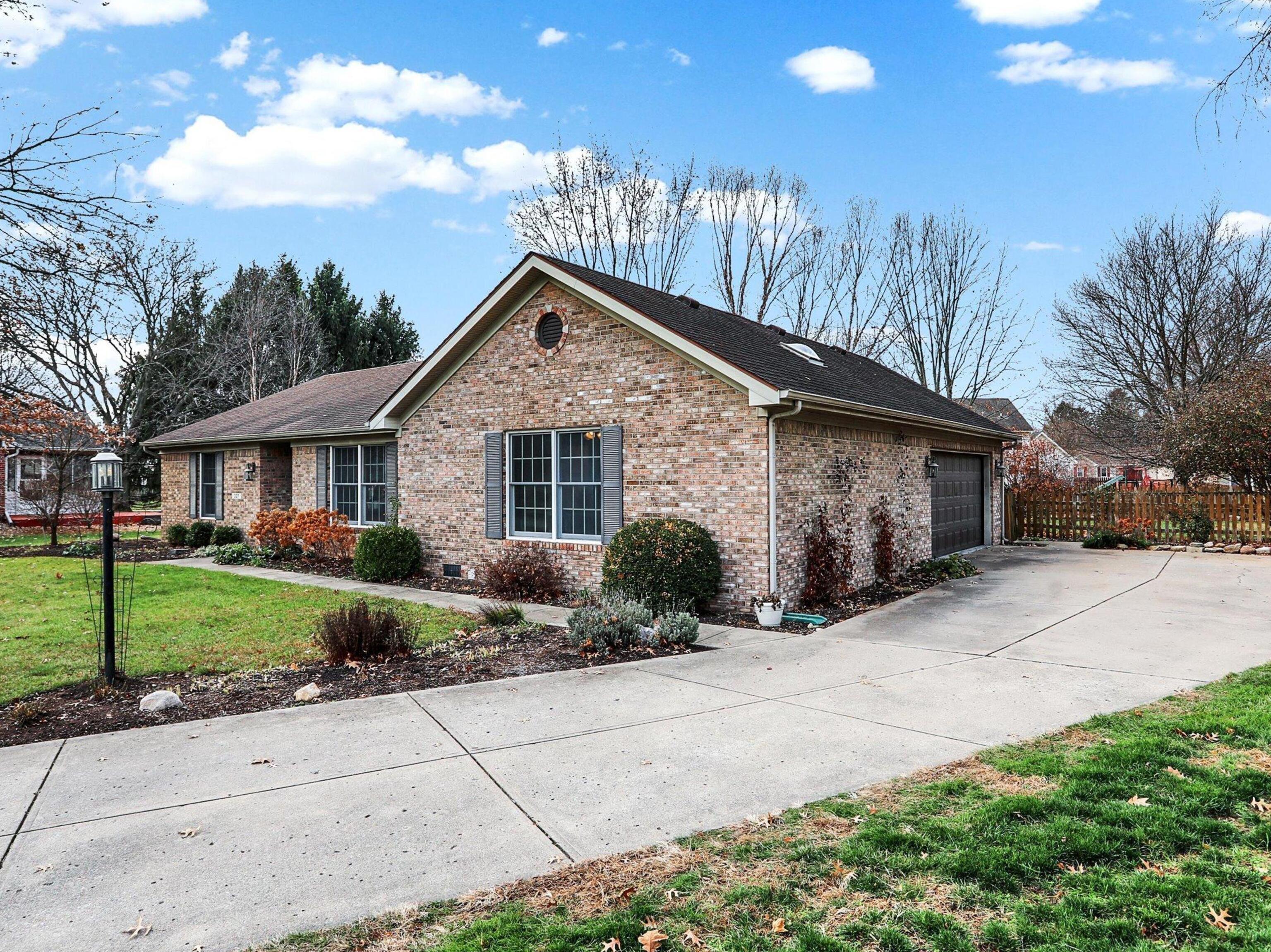 327 Whispering Willow Court Noblesville IN 46060