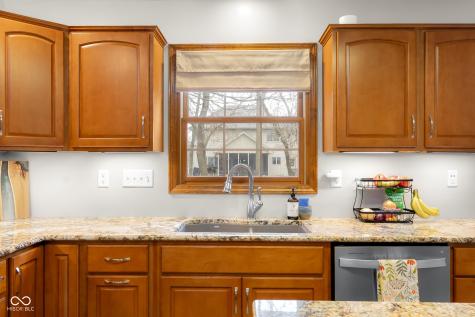 2288 Broadmoor Lane Columbus IN 47203