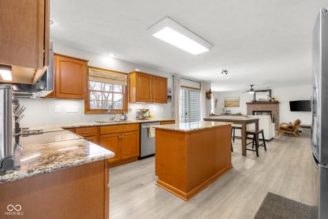 2288 Broadmoor Lane Columbus IN 47203