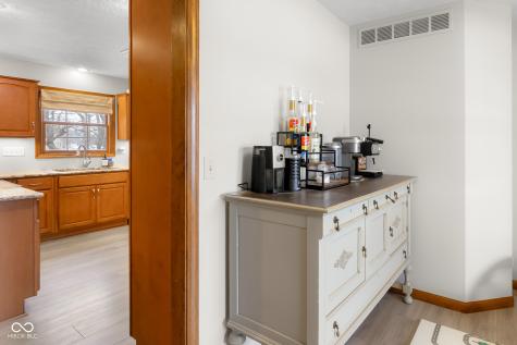 2288 Broadmoor Lane Columbus IN 47203