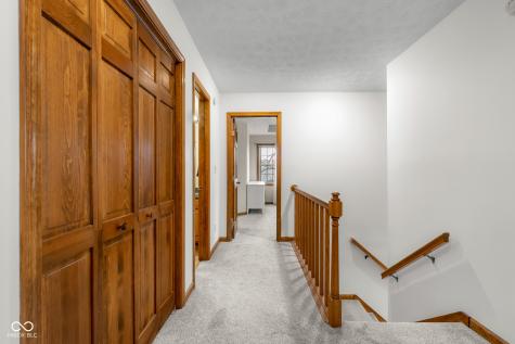 2288 Broadmoor Lane Columbus IN 47203