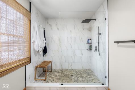 2288 Broadmoor Lane Columbus IN 47203