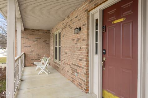 2288 Broadmoor Lane Columbus IN 47203