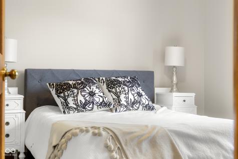 2288 Broadmoor Lane Columbus IN 47203