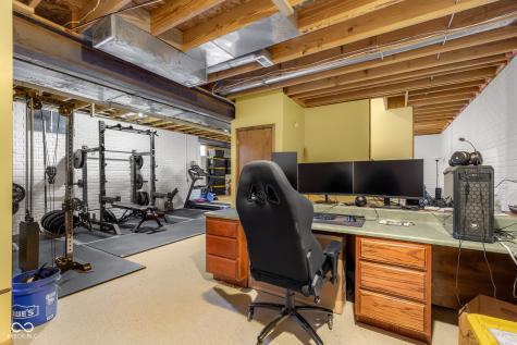 2288 Broadmoor Lane Columbus IN 47203