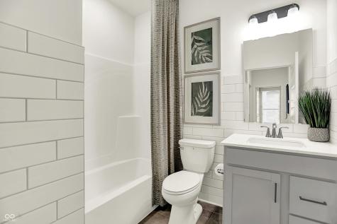 681 Bridgeman Road Avon IN 46123
