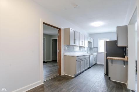 945 Cecil Avenue Indianapolis IN 46219