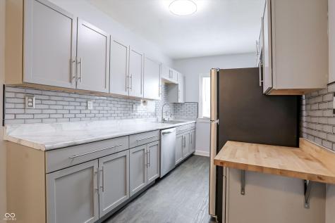 945 Cecil Avenue Indianapolis IN 46219