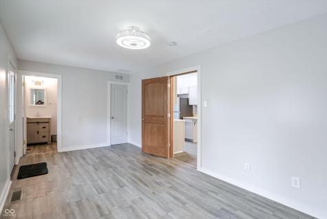 945 Cecil Avenue Indianapolis IN 46219
