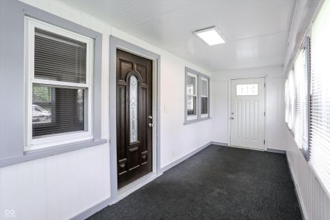 945 Cecil Avenue Indianapolis IN 46219