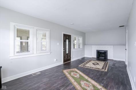 945 Cecil Avenue Indianapolis IN 46219