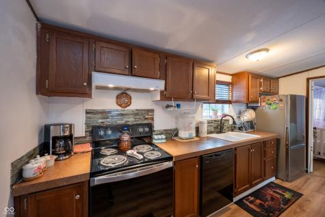 9985 N Private Road 875 W Elizabethtown IN 47232