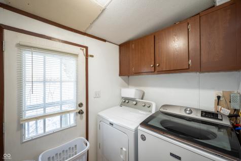 9985 N Private Road 875 W Elizabethtown IN 47232