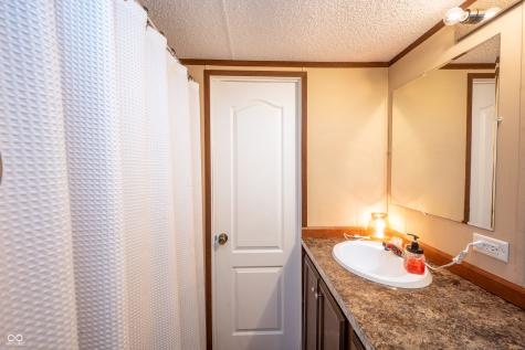 9985 N Private Road 875 W Elizabethtown IN 47232