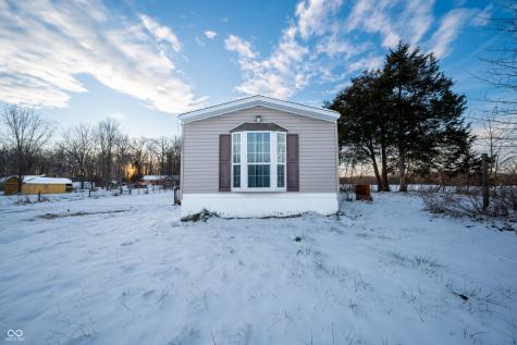 9985 N Private Road 875 W Elizabethtown IN 47232