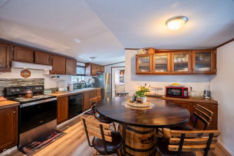 9985 N Private Road 875 W Elizabethtown IN 47232