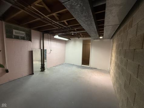 8101 Hi Vu Drive Indianapolis IN 46227