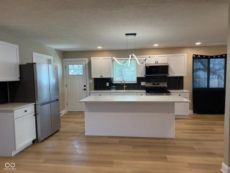 5506 Hollister Drive Speedway IN 46224