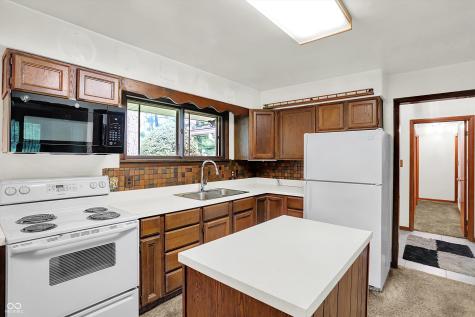 4225 Springwood Trail Indianapolis IN 46228