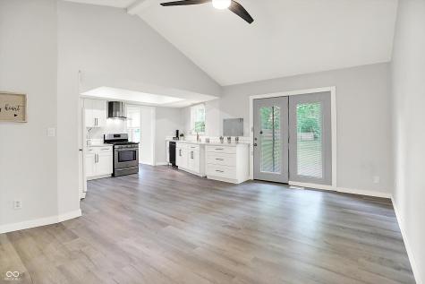 9002 Walton Street Indianapolis IN 46231
