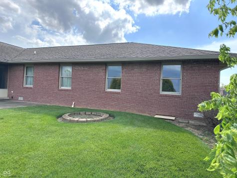 423 Alexander Drive Seymour IN 47274