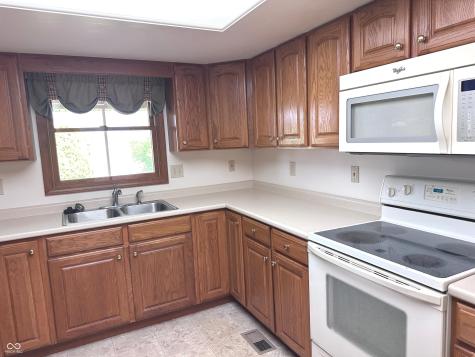 423 Alexander Drive Seymour IN 47274