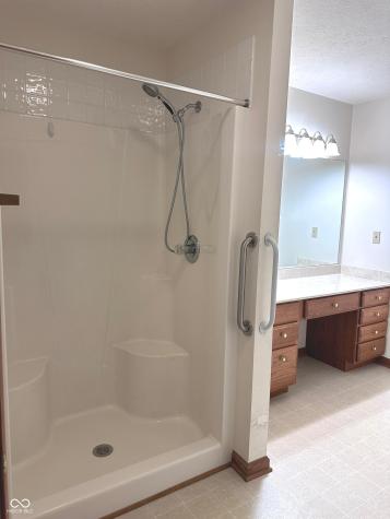423 Alexander Drive Seymour IN 47274