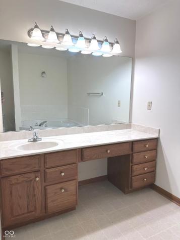 423 Alexander Drive Seymour IN 47274